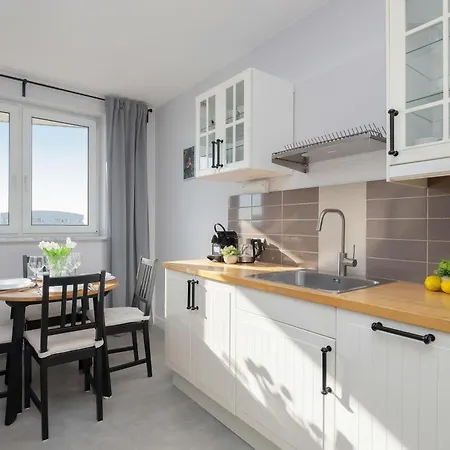 아파트 Bright With A Balcony Offering A Panoramic View Of The 바르샤바