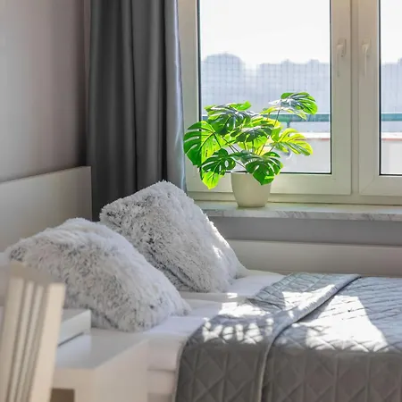 شقة Bright With A Balcony Offering A Panoramic View Of The